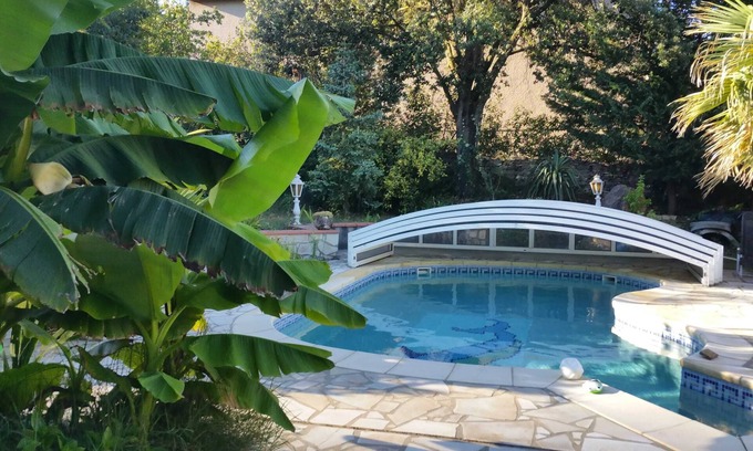 Gaujac Apartamento | Homerez - Estudio acogedor en Gaujac con piscina compartida