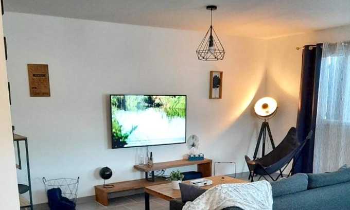 Saint-Pierre-de-Clairac Casa | Homerez - Casa para 7 pers. con piscina y jardín en Saint-Pierre-de-Clairac