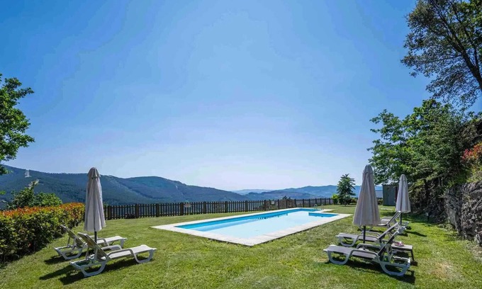 Mondim de Basto Casa | Homerez - House in Vilar de Ferreiros