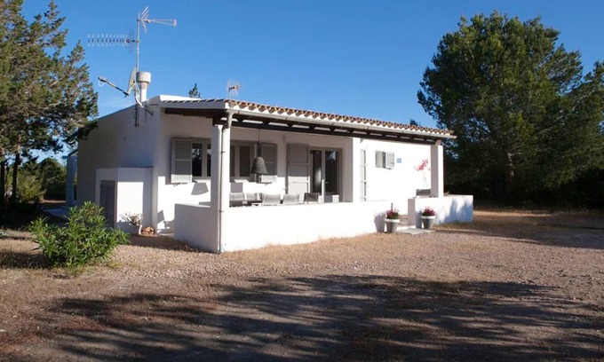 Es Cap de Barbaria Casa | Homerez - Bonita casa a 5 km de la playa para 6 pers. con jardín en Formentera