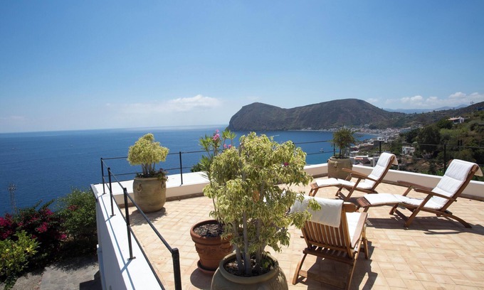 Canneto Casa | Homerez - Casa en Lipari vista mar