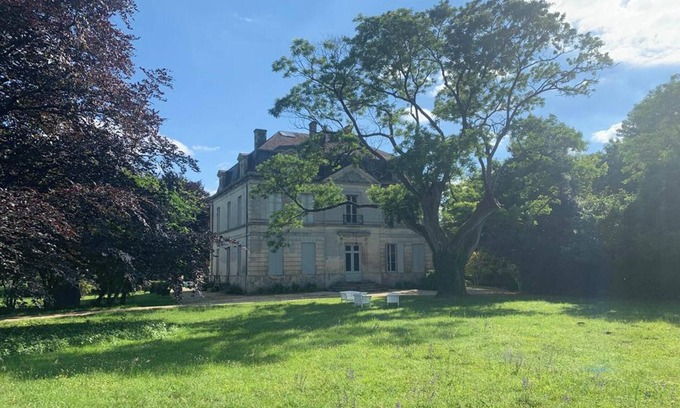 Chaniers Otro | Homerez - Majestuosa mansión en Chaniers con piscina privada