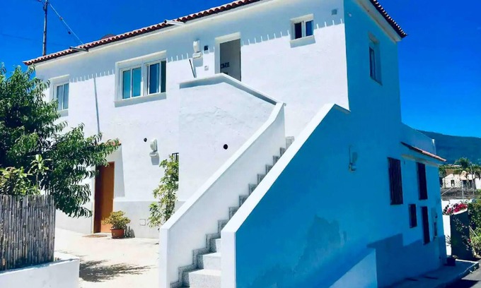 Las Arenas Apartamento | Homerez - Apartamento a 4 km de la playa para 4 pers. con terraza en La Orotava