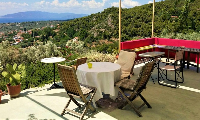 Dirfys-Messapia Villa | Homerez - Villa para 6 pers. con vistas al mar, jardín y terraza en Politika