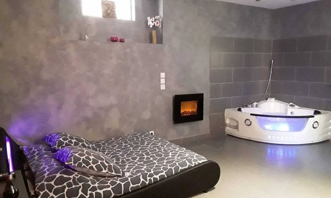 Baixas Apartamento | Homerez - Estudio en Baixas con jacuzzi