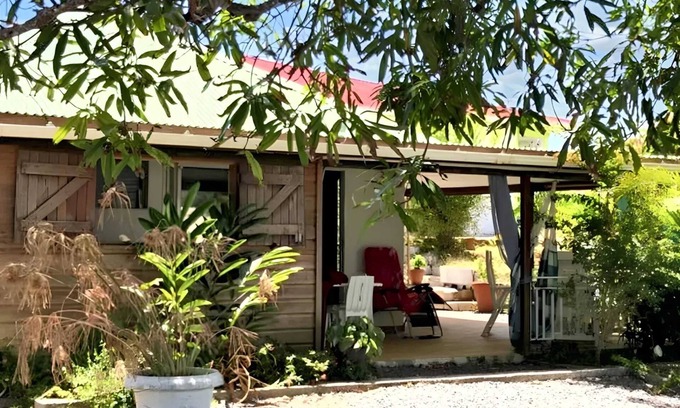 Sainte-Anne Apartamento | Homerez - Estudio en Sainte-Anne