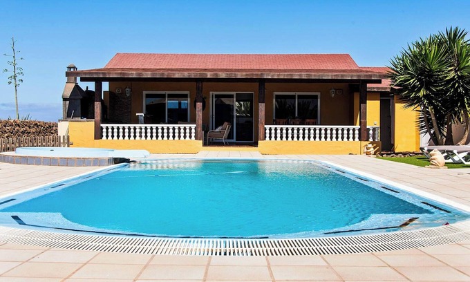 La Oliva Villa | Homerez - Villa en El Roque, vista al mar