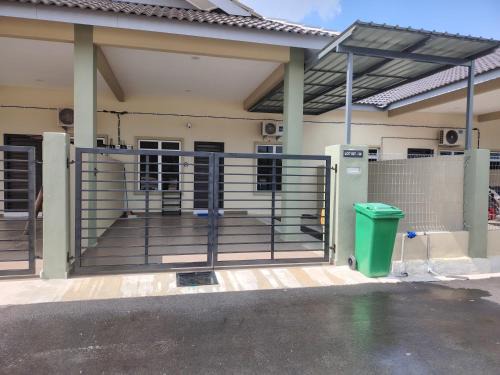 Sepang Casa | Homestay Arisya