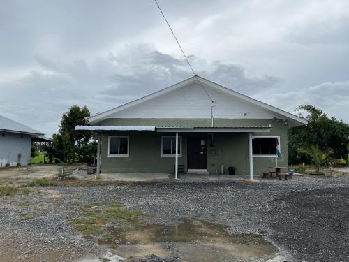 Simpang Ampat Casa | Homestay Chemumar 1 Room