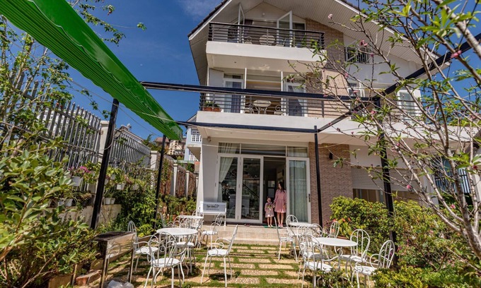Phuong 10 Apartamento | Casa de familia Dinh Bảo Đại, vista đẹp, rừng thông rừng hồng