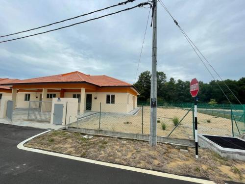 Pekan Casa | Homestay Farish Pantai Lagenda