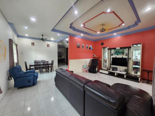 Larut Casa | Homestay in Taiping , Simpang