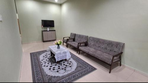 Kuala Berang Casa | Homestay Kuala Berang Bonda Full Aircond Wifi & Netflix