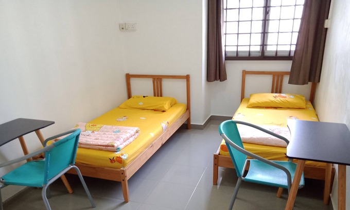Woodlands Apartamento | Homestay Near MRT/subway & 300+ eateries Clean, quiet & safe Private room