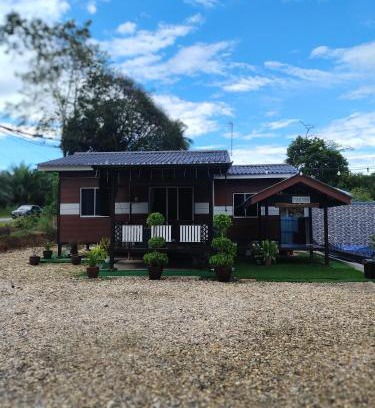 Gua Casa | Homestay Teratak D'Desa