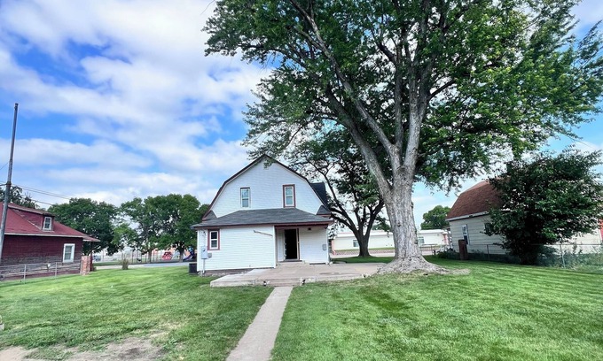 Gothenburg Casa | Hometown Retreat Tremendous 5-bedroom house with AC in charming Gothenburg