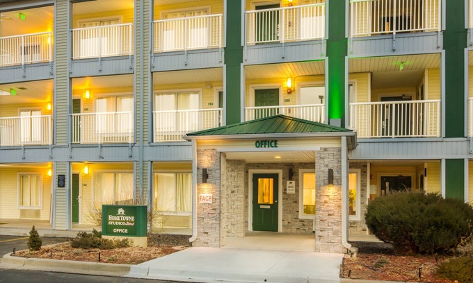 Sulphur Hotel | HomeTowne Studios by Red Roof Lake Charles - Sulphur