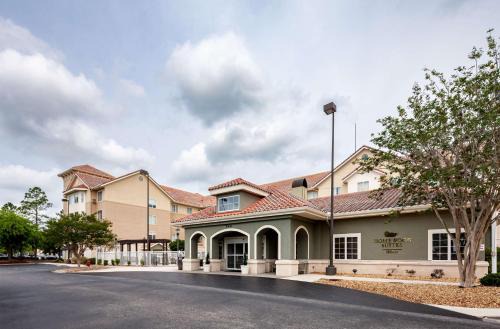 Southside Hotel | Homewood Suites by Hilton Jacksonville-South/St. Johns Ctr.