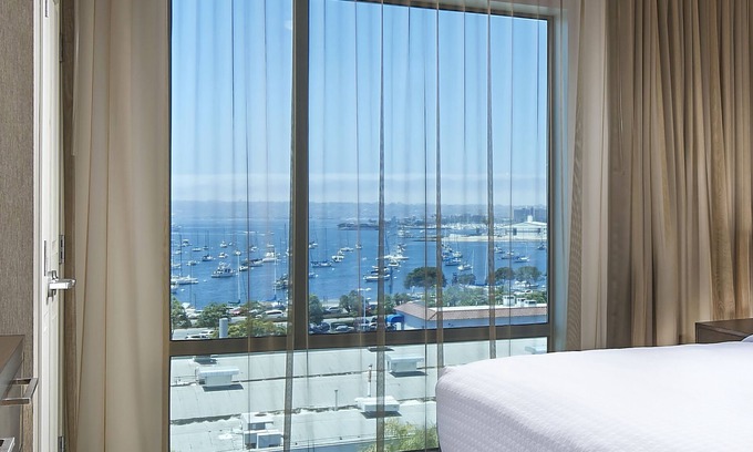 Harborview Hotel | Homewood Suites by Hilton San Diego Downtown/Bayside