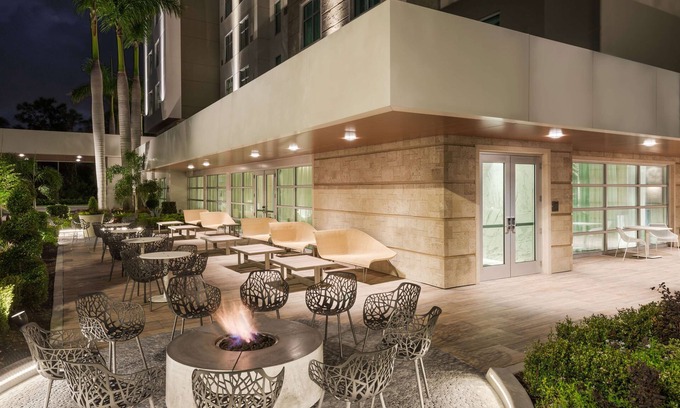 Braden River Hotel | Homewood Suites by Hilton Sarasota Lakewood Ranch