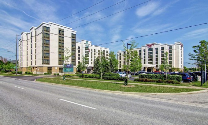 Centennial Park Hotel | Homewood Suites by Hilton Toronto Airport Corporate Centre