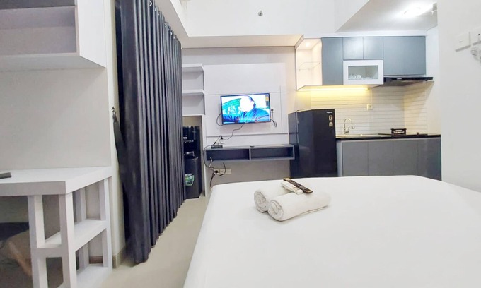 Pogung Lor Apartamento | Homey And Cozy Living Studio Taman Melati Sinduadi Apartment