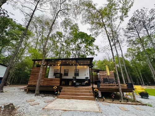 Kountze Cabina | Honey Hive