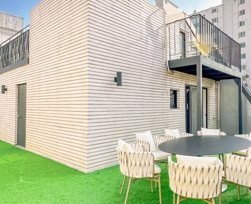 Yeonnam-dong Villa | HongDae, 6 ppl, new building, Big terrace