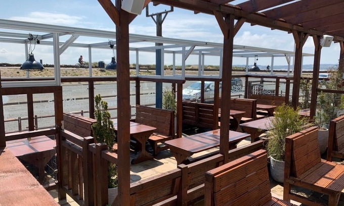 Castle Casa | Hoopers Sandy Beach Guest Rooms