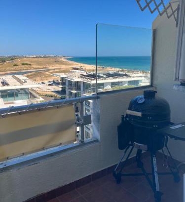 Armacao de Pera Apartamento | Horizon Apartment by Keys to Algarve