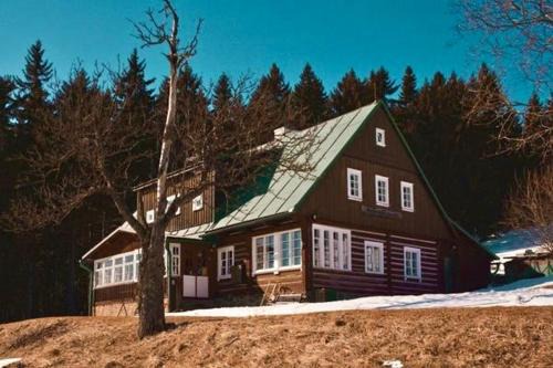 Horni Mala Upa Chalet De Esquí | Horská chalupa u skiareálu