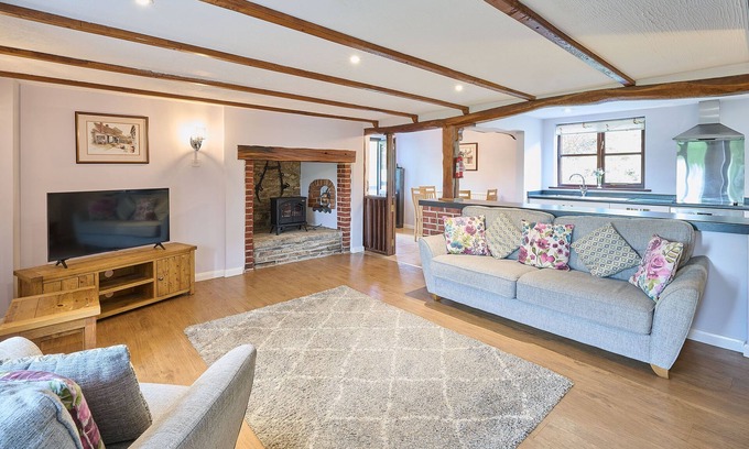Knowstone Casa | Host & Stay | Coombe Cottage