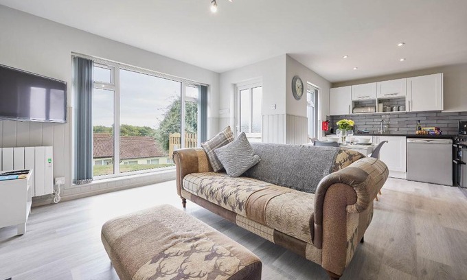 St. Ann's Chapel Casa | Host & Stay - Robin's Nest