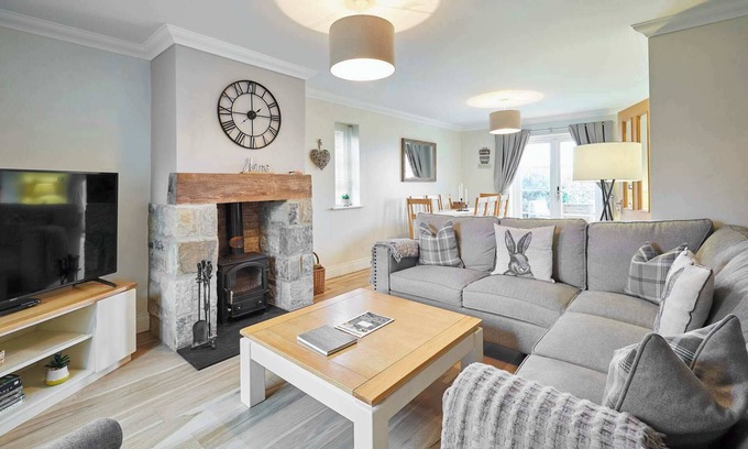 Rock Casa | Host & Stay | The Fold