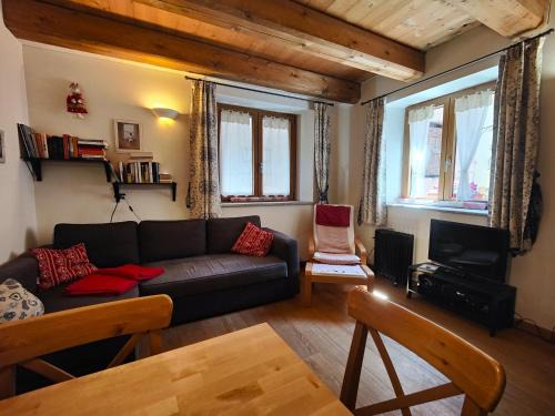Cesana Torinese Apartamento | Hostdomus - Via Roma Suite