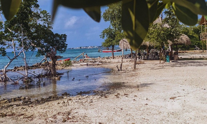 Isla Tintipan Cabaña | Hostel villa luz beach