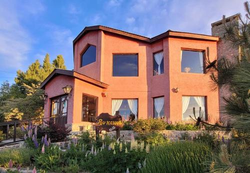 Cerro Calafate Hotel | Hosteria Rukahué