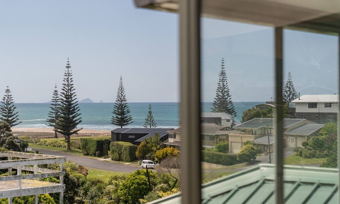Onemana Casa | Hosts on the Coast Oarsome in Onemana