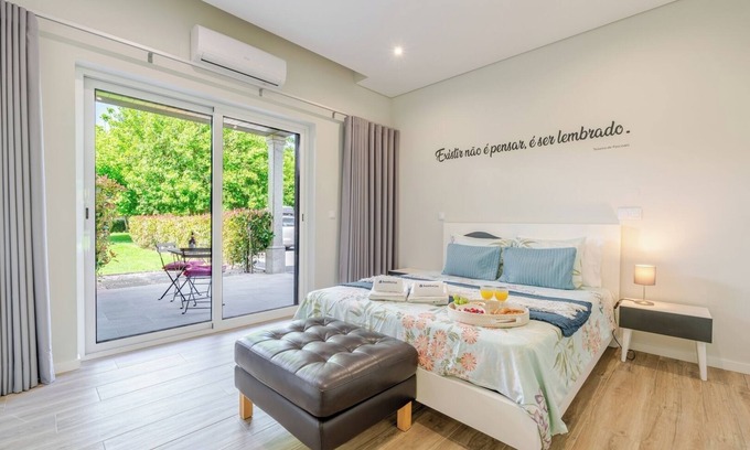 Miguas Casa | HostWise – Douro View Villa w/ 10 Suites and Pool