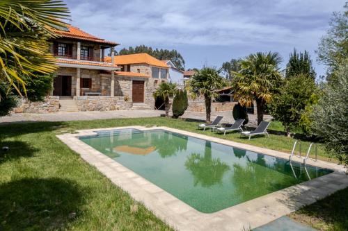 Gondalaes Casa | HostWise - Country Villa w/Pool, Court & Views