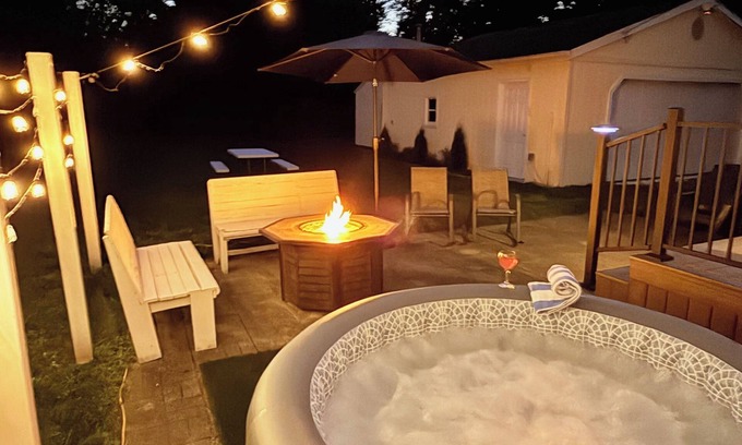 Saint Marys Saint Joseph County Cabaña | Hot Tub! Fire Pit! Gas Fire Table! Game Garage!