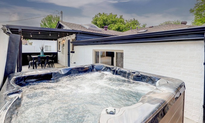 Arvada Casa | Hot Tub, Fire Pit, Ping-Pong, 3 min walk to Olde Town Arvada!