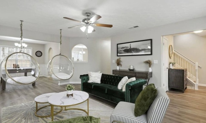 Loganville Casa | Hot Tub Fire Pit Pool Table 6 Beds Near Shopping