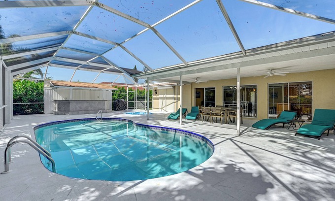 Bonita Springs Casa | Hot Tub & Heated Pool: Bonita Springs Getaway!