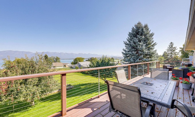 Jette Casa | Hot Tub, Views & Private Dock: Polson Haven!