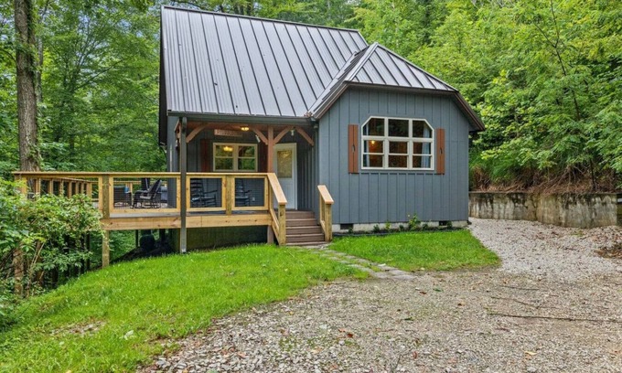 Stanton Cabina | ¡'Snuggle Inn' romántica 2BR Red River Gorge Cabin!