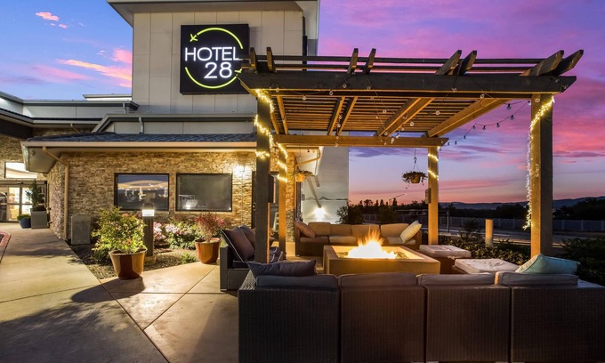 Boise Hotel | Hotel 28 Boise Airport, an Ascend Collection Hotel