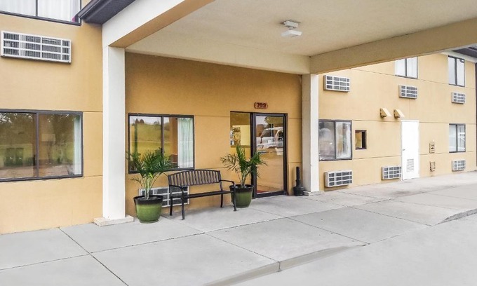 Vienna Hotel | Hotel 7 Inn Vienna