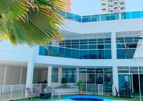 El Cabrero Hotel | Hotel Abi Inn By GEH Suites