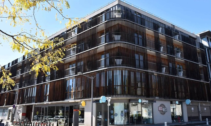 9th Arrondissement Apartamento | Hotel Adonis Lyon Dock West - Comfort Double Room
